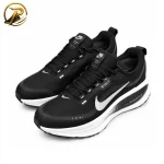 1 کتانی رانینگ نایک مدل Nike Vomero 18 GORTEX مشکی