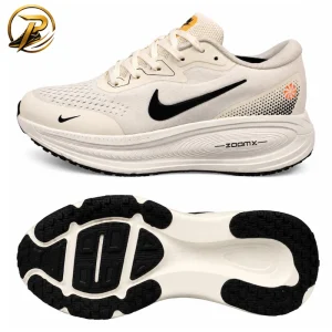 کتانی رانینگ نایک مدل Nike Vomero 18 GORTEX کرم