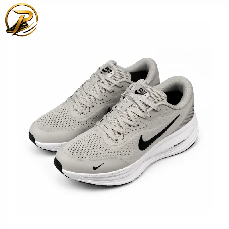 1 کتانی رانینگ نایک مدل Nike Vomero 18 GORTEX طوسی